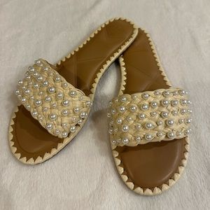 Brand new Gianni Bini Shoes. Worn once. Absolutely gorgeous. Size 7